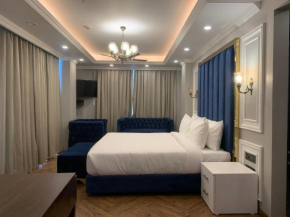 Claret inn & suite